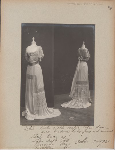 Albumisivu: House of Worth, Ball Gown tekijältä Photographer French