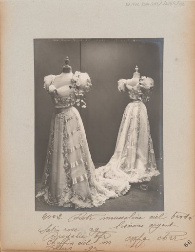 Albumisivu: House of Worth, Ball Gown tekijältä Photographer French