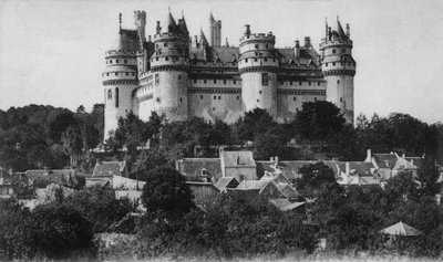 Postikortti linnasta, Pierrefonds, n. 1900 (m/v valokuva) tekijältä Photographer French