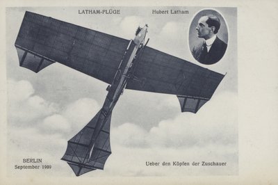 Ranskalaisen lentäjän Hubert Lathamin lento Berliinin yli syyskuussa 1909 (m/v kuva) tekijältä Photographer German