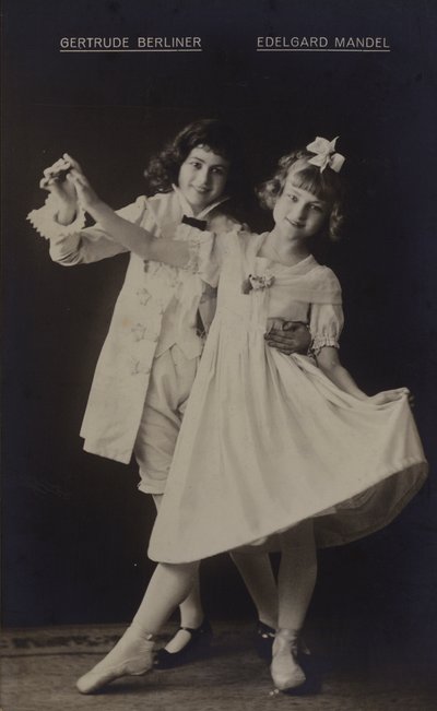 Gertrude Berliner ja Edelgard Mandel, saksalaiset näyttelijät (m/w kuva) tekijältä Photographer German