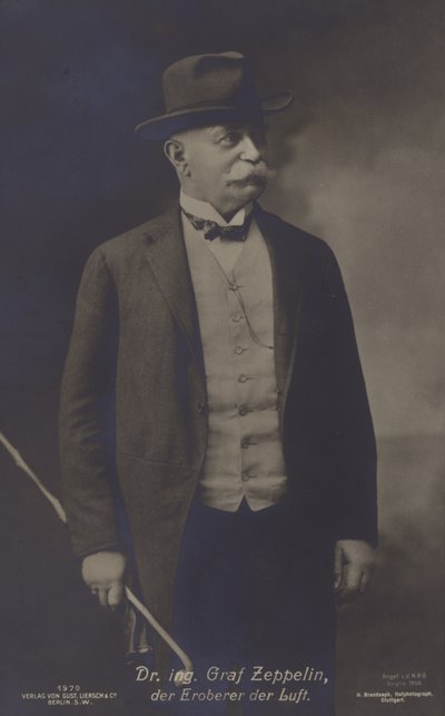 Graf Ferdinand von Zeppelin, saksalainen ilmalaivojen suunnittelija ja rakentaja (b/w kuva) tekijältä Photographer German