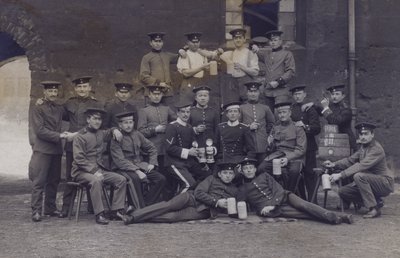Ryhmä Saksan armeijan sotilaita (m/w kuva) tekijältä Photographer German