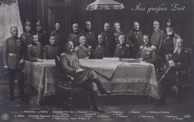Saksan keisari Wilhelm II vanhempien saksalaisten sotilaskomentajien kanssa (m/v kuva) tekijältä Photographer German