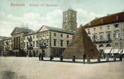 Kaupungintalo ja pyramidi, Karlsruhe, Saksa (värikuva) tekijältä Photographer German