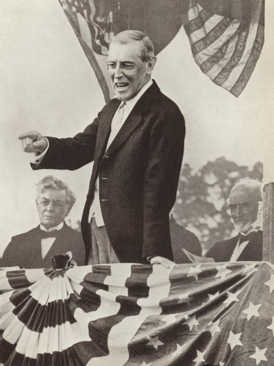 Yhdysvaltain presidentti Woodrow Wilson, Kansainliiton perustamisen liikkeellepaneva voima, joka ei kuitenkaan onnistunut suostuttelemaan maataan liittymään organisaatioon (m/w kuva) tekijältä Photographer German