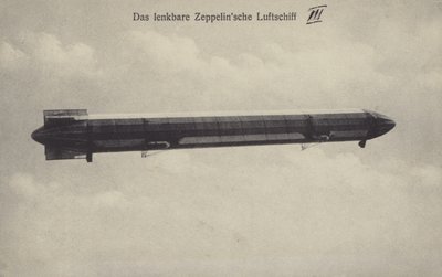 Zeppelin LZ III lennossa (b/w kuva) tekijältä Photographer German