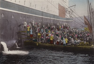 Japani, n. 1912: Hiiletys laivalla Nagasakin satamassa (kuva) tekijältä Photographer Japanese