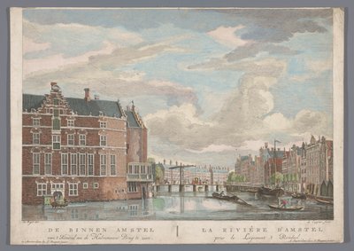 Näkymä Halvemaans-sillalle Amstelin yli Amsterdamissa Binnen Amstel van 