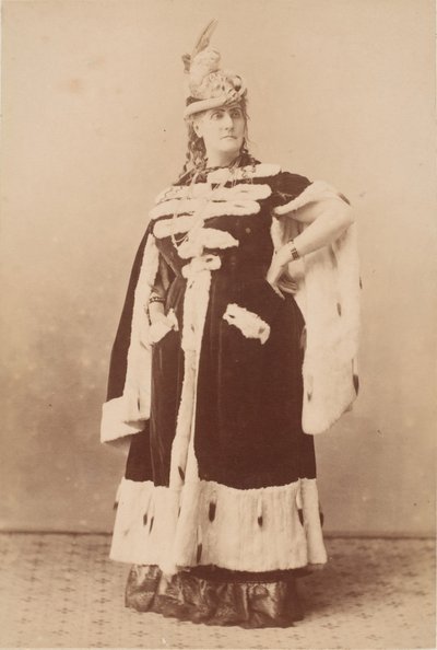 [La Comtesse Ermineniemellä], 1860-luku. tekijältä Pierre Louis Pierson