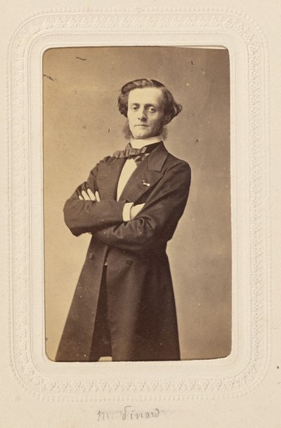  tekijältä Pierre Petit