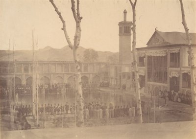 [Shahin palatsi, kunnioitusta ShahFete de Salamille, Teheran, Iran [sama a..., 1840-60-luvut. tekijältä Possibly by Luigi Pesce.