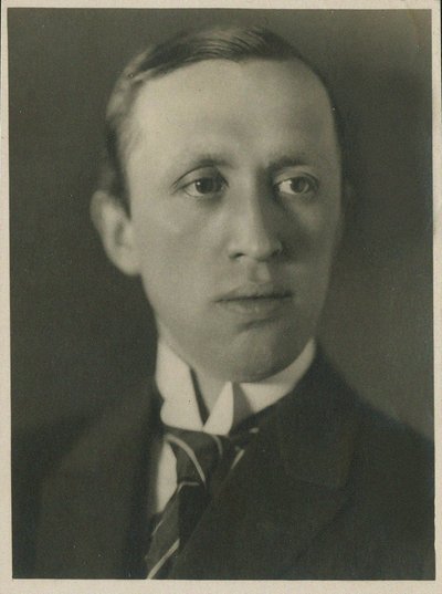 Karel Capekin muotokuva 1890-1938, 1930. tekijältä Prague . Photo studio Vanek