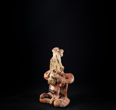 Naispatsas / Meksikon taide, Nayarit (terrakotta) tekijältä Precolombian Precolombian