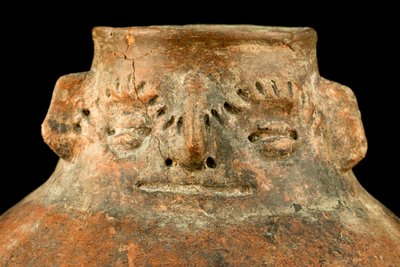  tekijältä Precolombian Precolombian