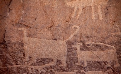 Petroglyfejä, Chaco Culture National Historical Park, 2014 (kuva) tekijältä Precolombian Precolombian