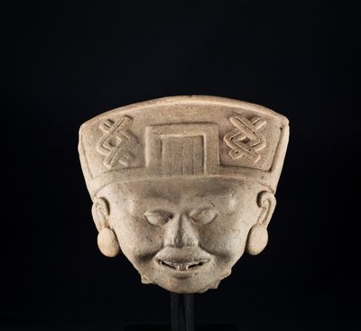  tekijältä Precolombian Precolombian
