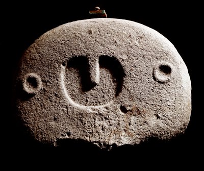 Esihistoriallinen taide: rautakautinen veistos Lunigianan paikalta lähellä La Speziaa Italiasta. 1100-800 eaa. La Spezia, Lunigianan sivilisaation kunnallinen museo tekijältä Prehistoric Prehistoric