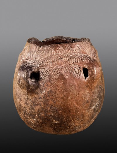 Esihistoria: keraaminen maljakko, neoliittista. Kotoisin Cacinista (keraaminen) tekijältä Prehistoric Prehistoric