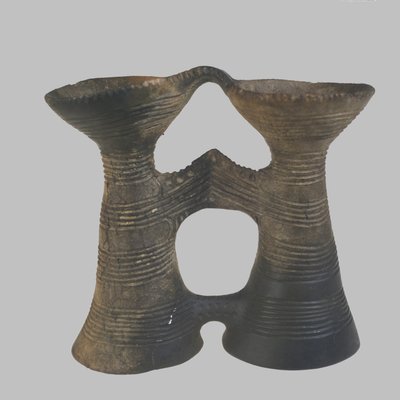 Kiikarin muotoinen alus, 4400-4200 eaa tekijältä Prehistoric Russian Culture
