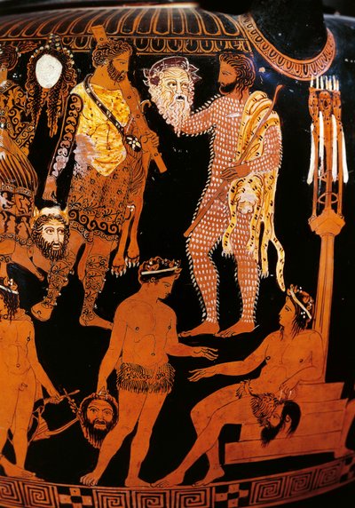 Pronomos-maljakko, kraatteri punaisilla hahmoilla. Yksityiskohta, joka kuvaa Herkules (Heracles), satyyrillisen draaman preparatiiveja Dionysoksen ja Arianen läsnäollessa, hahmot pitävät teatterinaamioita. 400 eaa. Napoli, Museo Archeologico Nazionale tekijältä Promonos Painter