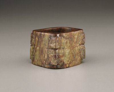 Cong (jade) tekijältä Qing Dynasty Chinese School