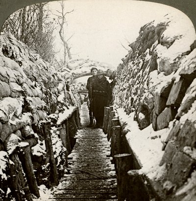 Talvi Belgian juoksuhaudoissa Nieuwpoortissa, Belgiassa 1900-luku. tekijältä Realistic Travels Publishers