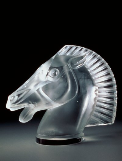Longchamp jäähdyttimen korkki tekijältä Rene Jules Lalique