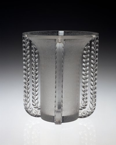 "Marignane" -maljakko, suunniteltu 11. toukokuuta tekijältä Rene Jules Lalique