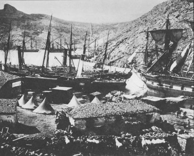 Balaclavan satama Krimin sodan aikana tekijältä Roger Fenton
