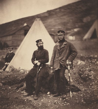Kapteeni Graham ja kapteeni MacLeod, 42. rykmentti, 1855, painettu 1856. tekijältä Roger Fenton
