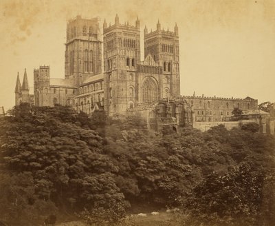 Durhamin länsijulkisivu tekijältä Roger Fenton