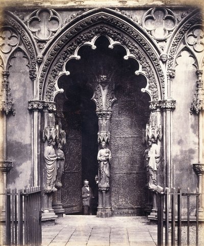 Lichfield: West Porch tekijältä Roger Fenton