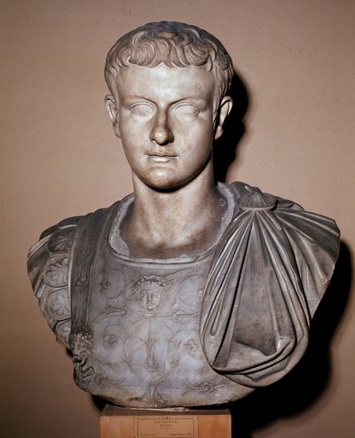 Caligulan rintakuva (marmoriveistos tekijältä Roman