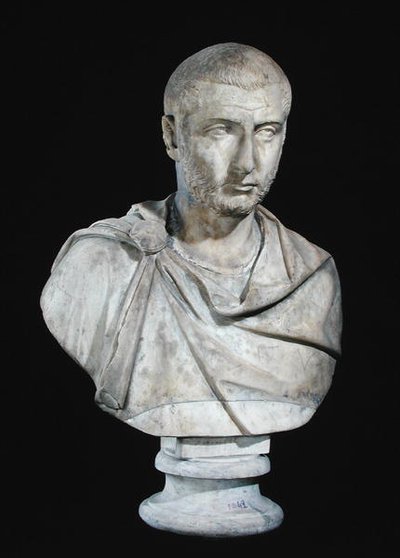 Keisari Gallineuksen (n. 213-268) rintakuva (marmori) tekijältä Roman