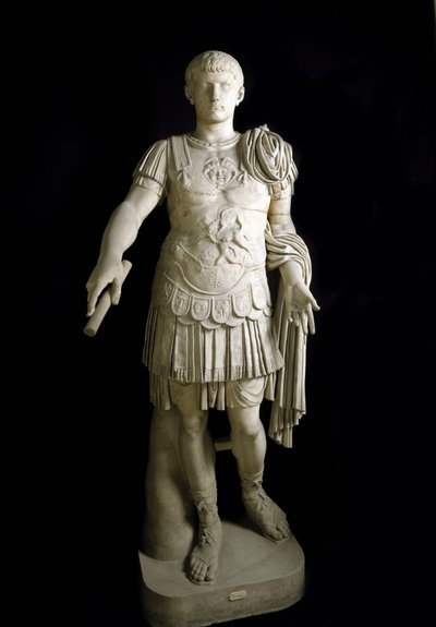 Caius Caesar Germanicus, Rooman keisari (marmori) tekijältä Roman