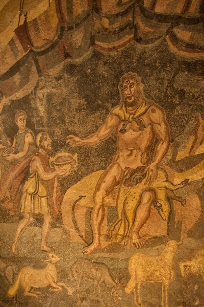 Kyklooppilattiamosaiikki, Villa Romana del Casale, Piazza Armerina, Sisilia, Italia (kuva) tekijältä Roman