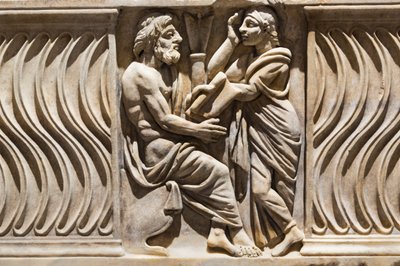 Koriste sarkofagin päällä, filosofin ja muusan kuva (marmori) tekijältä Roman