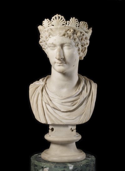 Agrippina Minorin pää diadeemillä (marmori) tekijältä Roman