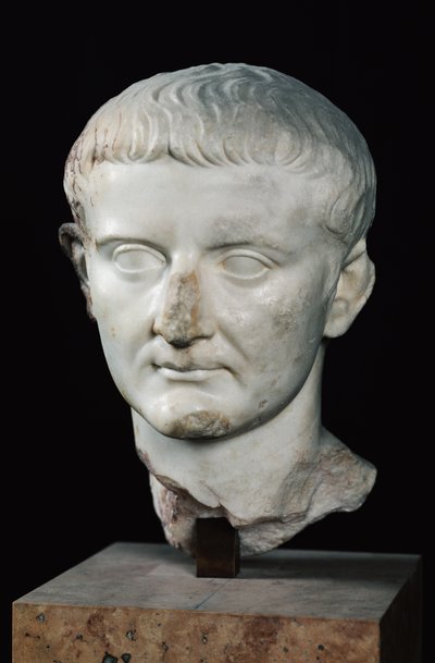 Tiberiuksen pää (n. 42 eKr.-37 jKr) (marmori) tekijältä Roman
