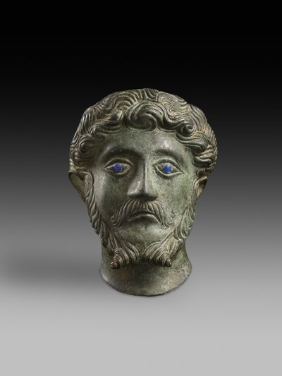 Uroksen pää, jossa on upotetut silmät "Marcus Aurelius" (pronssi) tekijältä Roman