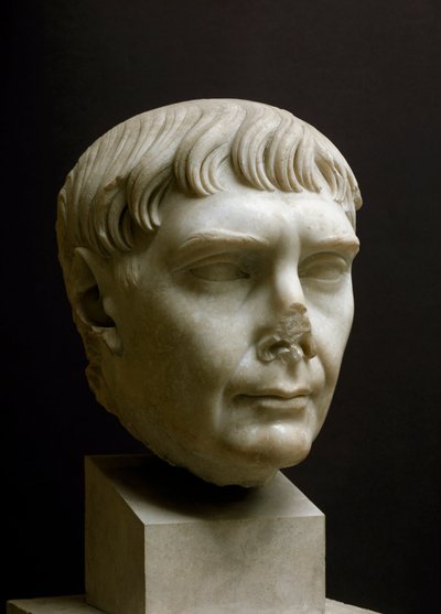 Roomalainen taide: "" keisari Trajanuksen (Marcus Ulpius Traianus) marmoripää (53-117 jKr.)"" Ostian museo, Italia - Keisari Trajanuksen (Marcus Ulpius Traianus) (53-117 jKr.) muotokuva - Roomalainen marmoriveistos, Keisarillinen aika, 2. vuosisata jKr - A tekijältä Roman