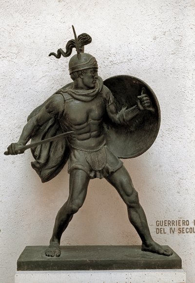 Roomalainen taide: roomalaisen soturin pronssinen patsas. 4. vuosisadalla eaa. Rooma, roomalaisen sivilisaation museo tekijältä Roman