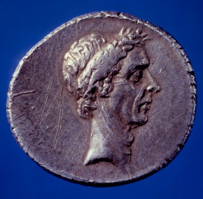 Roomalainen taide: kolikko Jules Cesarin (100-44 eKr.) kuvalla - Paris, BN tekijältä Roman