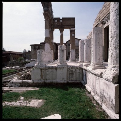 Roomalainen taide: näkymä pääkaupunkiin (pääkaupunki), 73 jKr, Brescia Italia tekijältä Roman