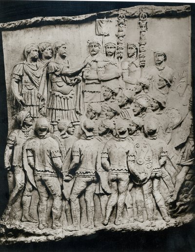 Trajanus (98-117) Puhuu armeijalle, Trajanuksen pylväästä otettu kipsi, 113 jKr (kipsi) tekijältä Roman
