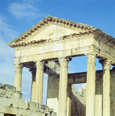 Näkymä Capitoliumille, etujulkisivu, 166-167 jKr (katso myös 92114) tekijältä Roman