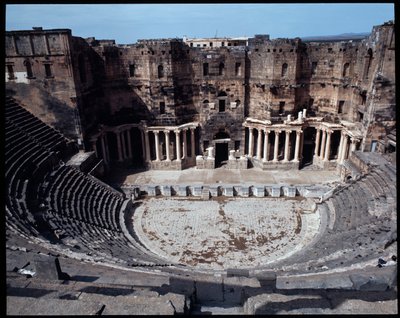 Näkymä teatterista (valokuvaus) tekijältä Roman