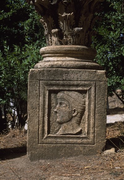 Arkkitehtoninen elementti, korkea keisarillinen aika (27 jKr - 395 eKr.) tekijältä Roman Imperial Period
