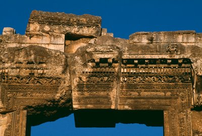 Bacchuksen temppeli, yksityiskohta ovikatosta, korkea keisarillinen aika 27 eKr.-395 jKr kuva tekijältä Roman Imperial Period